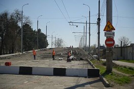 Шовгеновский мост в Майкопе отремонтируют к сентябрю