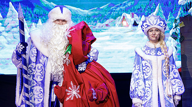 «Газпромнефть-Ямал» организовал новогоднюю сказку для детей из отдалённых сёл ЯНАО. ВИДЕО