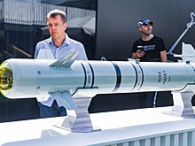 Ростех рассказал о неуязвимости для РЭБ ракеты "Изделие 305"