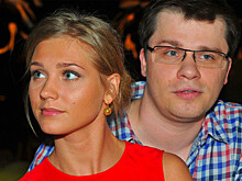 Харламов в роли "Холостяка" высмеял Асмус