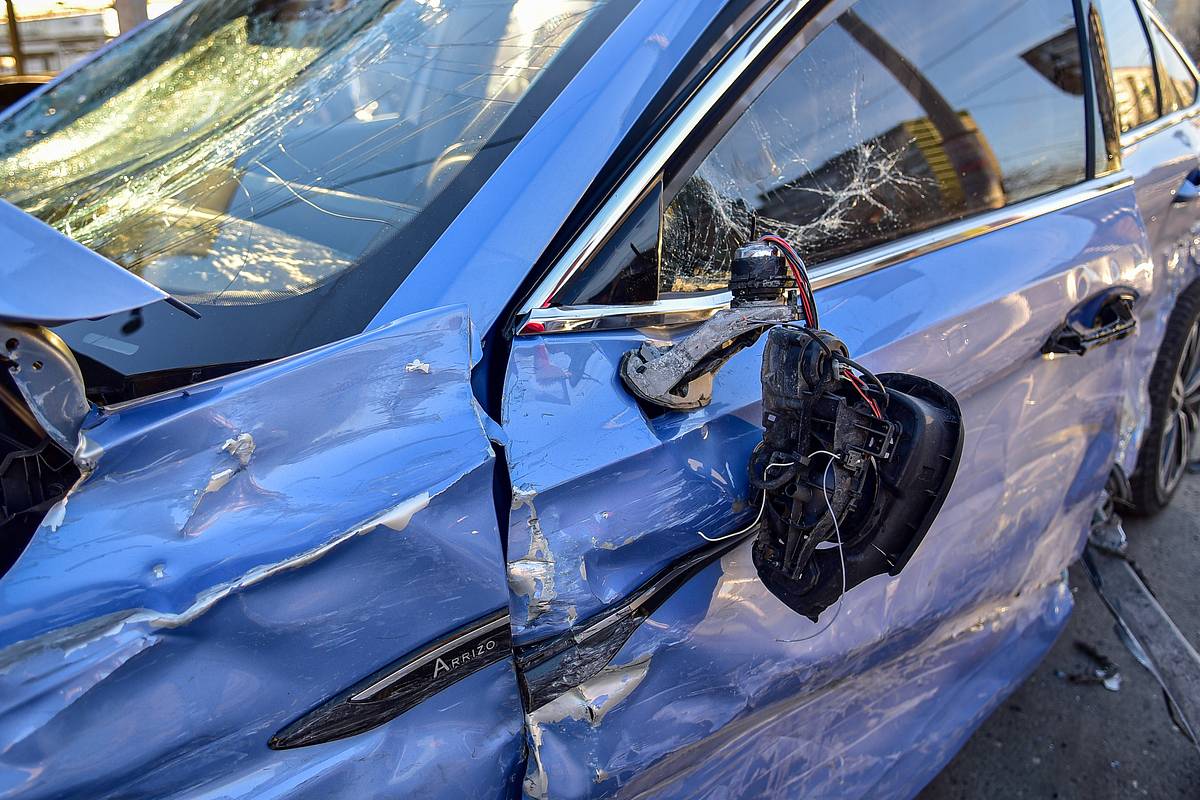 Группа россиян обманула страховые компании на сумму более 23 миллионов рублей