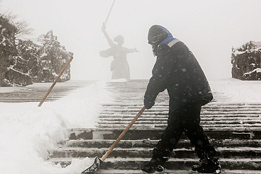 Погодные аномалии: морозы в Астрахани, тепло в Якутии
