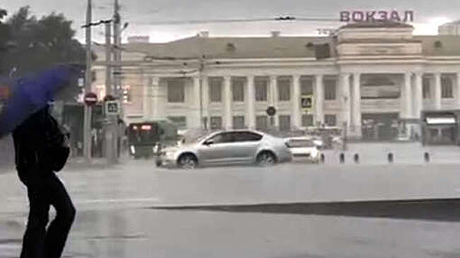 Екатеринбург превратился в Венецию из-за ливня