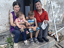 Тяжелобольной мужчина без гражданства получил медицинский полис в Омской области