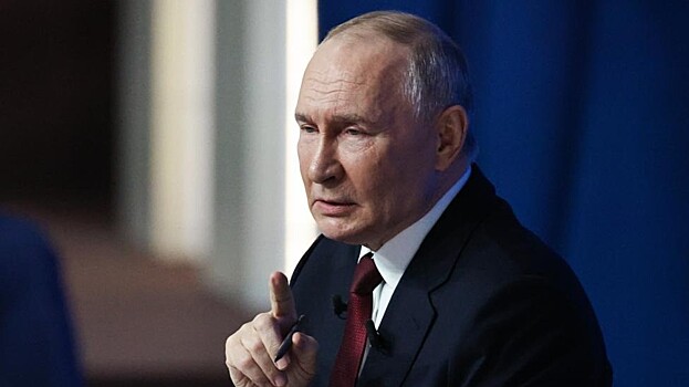 Путин пообещал разобраться с затянувшимся строительством спортобъектов