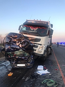 В ДТП с бензовозом в Волгоградской области погибли три человека