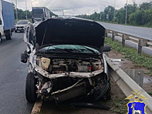 В Самарской области 27 июня на трассе легковушка столкнулась с грузовым Volvo