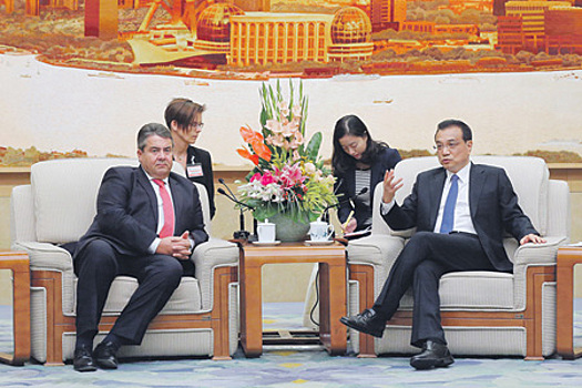 Ограничения в инвестиционном сотрудничестве стали темой переговоров Зигмара Габриэля с Ли Кэцяном.