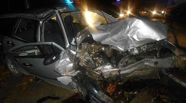 В пригороде Кирова столкнулись «Форд Фокус» и «Ауди А6»: один человек погиб, еще двое госпитализированы