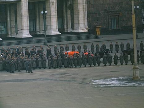 Опубликованы цветные кадры похорон Сталина, снятые военным США