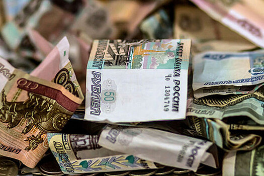 Минфин назвал долги россиян критическими