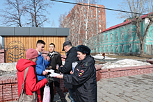 В Самарской области полицейские и общественники продолжают разъяснительную работу среди населения по профилактике дистанционных мошенничеств