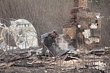 В уральском поселке пожар лишил жилья и работы 600 человек