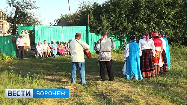Артисты из Таловского района отправились в вояж по «вымирающим» посёлкам области