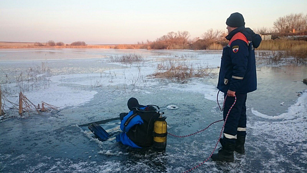 Водолазы не нашли в замершем пруду исчезнувшего перелюбского пенсионера