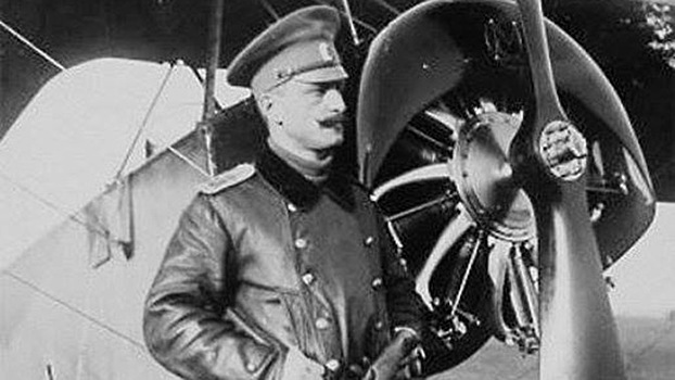 «Прорыв летной психологии»: эксперт рассказал о значении «петли Нестерова» в развитии боевой авиации