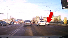 В Воронеже на видео попало, как легковушка сбила перебегавшую дорогу пенсионерку