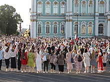 В Петербурге "Первый космический хоровод" запустил космонавт Сергей Корсаков