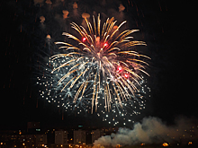 Новокузнечанин обстрелял фейерверками многоквартирный дом