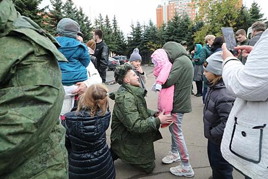 Мэр Иркутска Руслан Болотов: «Оказываем помощь семьям военнослужащих с первого дня мобилизации»