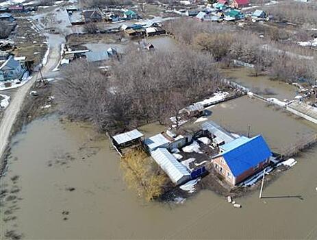 В двух районах Челябинской области из-за подтопления домов при половодье ввели режим ЧС