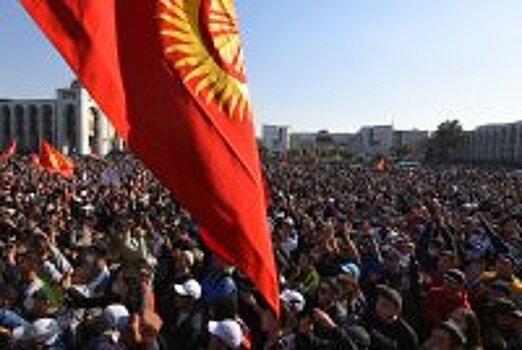 При штурме парламента Киргизии пропали уникальные картины