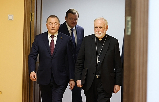 Кого будет спасать Ватикан в Минске – Польшу или поляков?