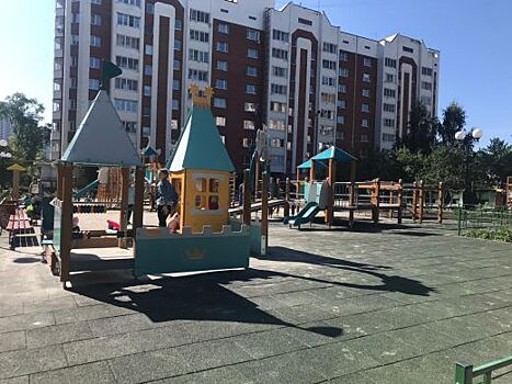 Благоустройство дворов по нацпроекту «Жилье и городская среда» в Екатеринбурге идет с опережением графика