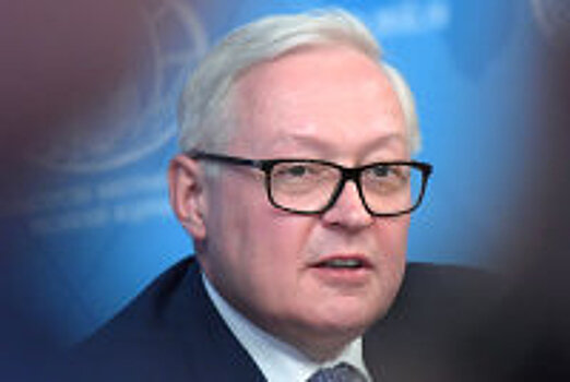 Лавров обсудил с Помпео ситуацию в Сирии