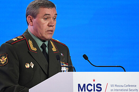 Россия призвала НАТО отказаться от военной активности возле ее границ