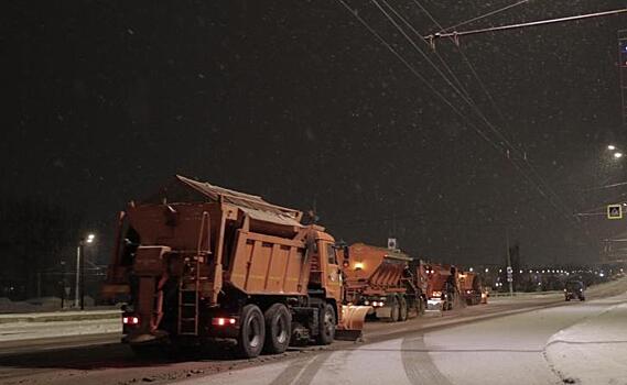 В Курске днем 47 единиц техники будет задействованы в уборке на улицах