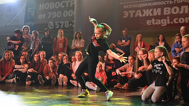 В атмосфере шоу «Танцы» прошел вологодский чемпионат Five’s Dance Premium