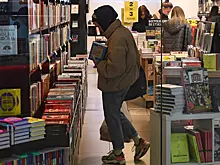 На ярмарке non/fiction прошла презентация сборника RT «ПоэZия русской зимы»
