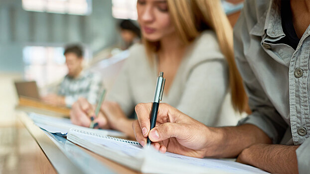 Опрос показал, готовы ли россияне вкладываться в допобучение