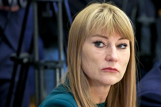 Журова: Макрон хочет выступать от Европы на переговорах по Украине