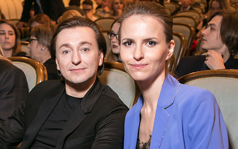 Экс-супруги Сергей и Ирина Безрукова встретились в Большом театре