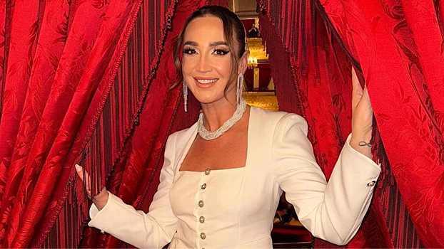 «Забыла живот втянуть»: Ольга Бузова пришла на Vk Fest в образе Мэрилин Монро