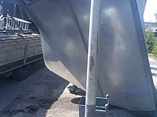 Лихач уничтожил автобусную остановку в кузбасском городе