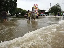 Последствия наводнения в Таиланде попали на видео