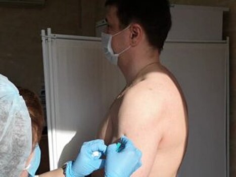 Максим Забелин вакцинировался от коронавирусной инфекции