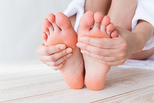 Шишка на ноге: причины появления и методы лечения