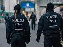 Легкомоторный самолёт совершил аварийную посадку на оживлённую улицу в Германии