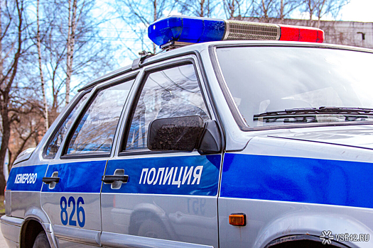 Полицейские установили личность устроившего дрифт рядом с «Кузбасс-Ареной» водителя