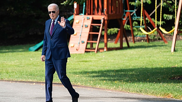 Байден смотрел фильм «Оппенгеймер» в момент, когда Трампа вызвали в суд