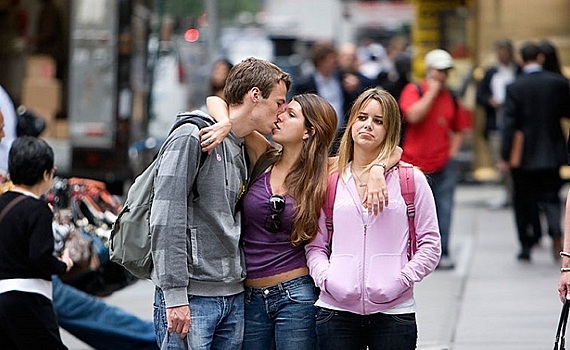 Как сохранить рассудок, когда все вокруг играют свадьбы, а ты — нет