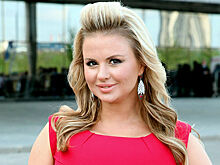 «Голоса совсем нет»: концертное выступление Анны Семенович критикуют в соцсетях