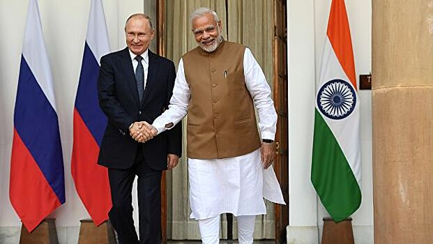 Путин наградил премьера Индии орденом Андрея Первозванного