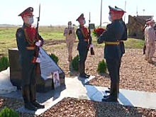 В Хмеймиме открыли памятный знак Герою России Олегу Пешкову