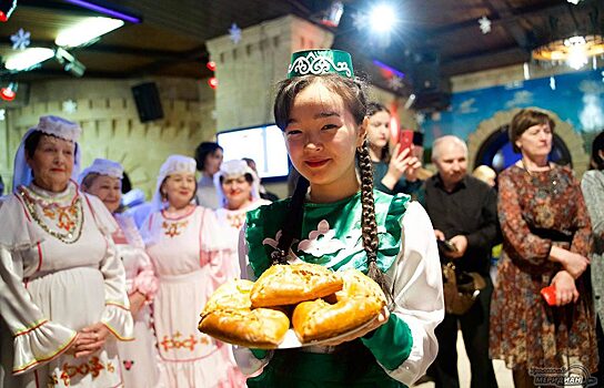 Чак-чак и Губадия: в Екатеринбурге прошёл День татарской кухни