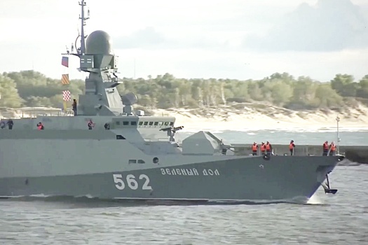 От Балтики до Тихого: российские моряки проводят сразу два масштабных флотских учения